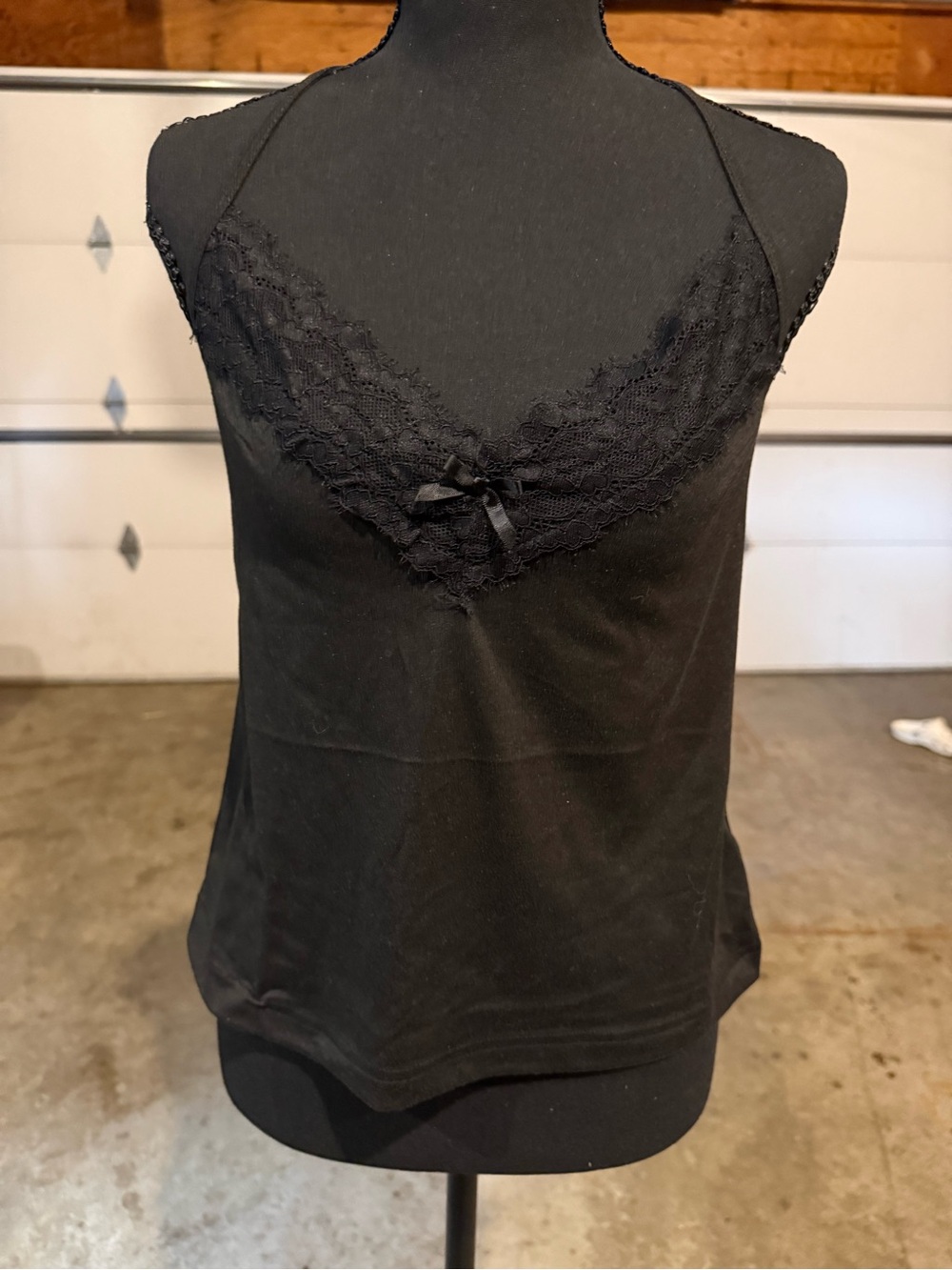 Women's Black Lace Trim Camisole Tank Top